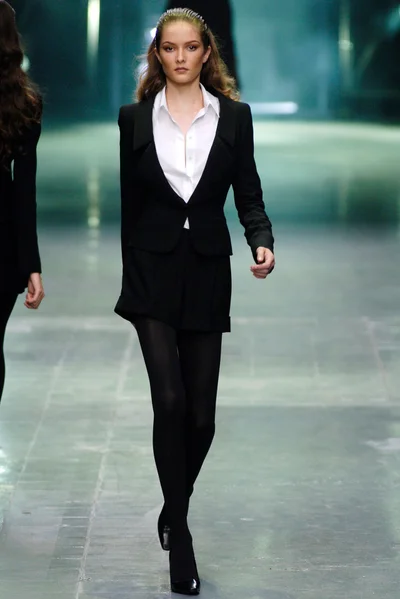 Look 2
